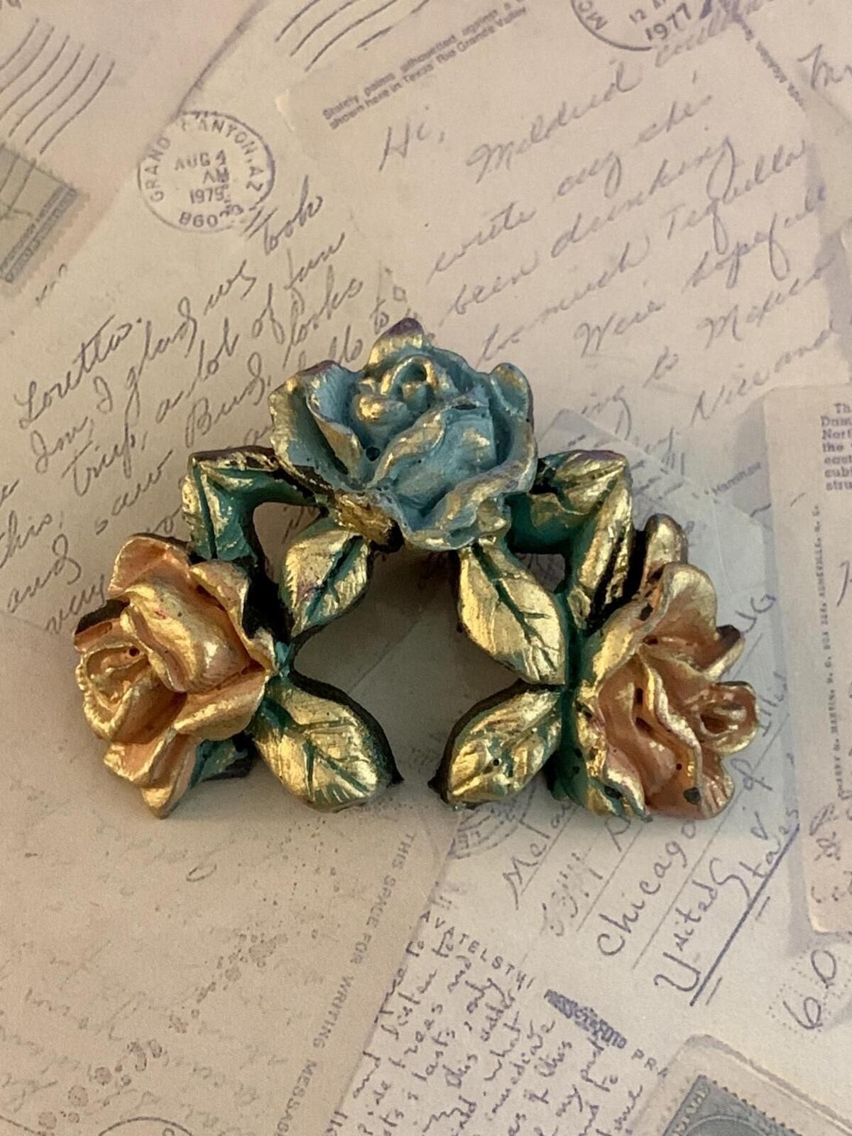 Vintage Three Rose Arch Brooch Blue Pink Floral Shabby Chic Gold Leaf Wood Pin