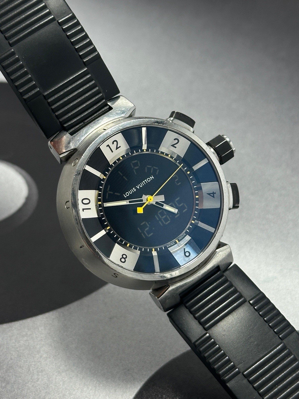 Louis Vuitton Tambour Chronograph Calendar Analogic 41mm