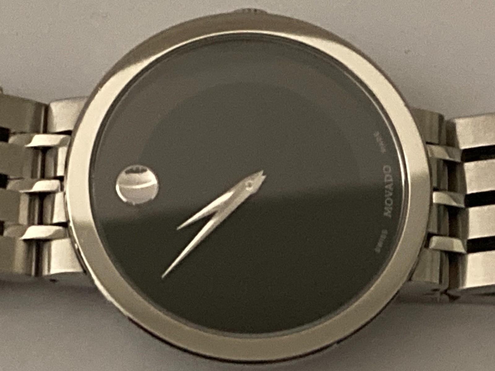 Movado Museum Classic Men’s Swiss Luxury Watch Stainless Steel Black Dial
