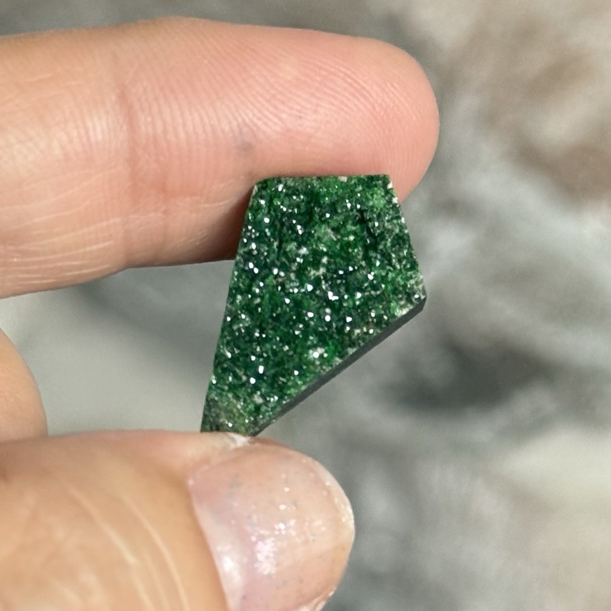 11.10ct 22x14x4.7mm Fine Uvarovite Green Garnet Drusy Kite Cabochon Loose Stone