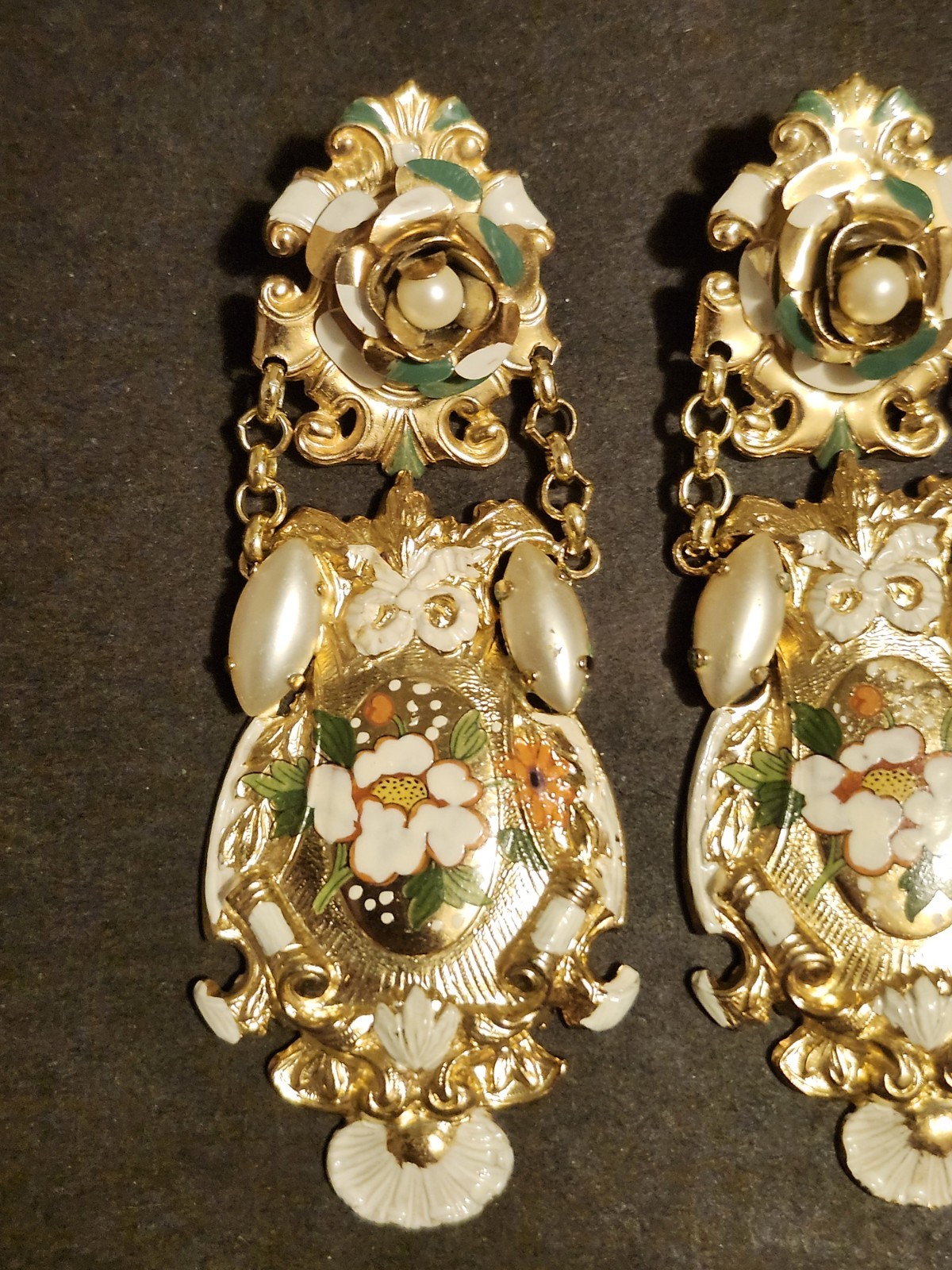 Vintage Zoe Coste Made In France Gold Tone Floral Motif Dangle Earrings
