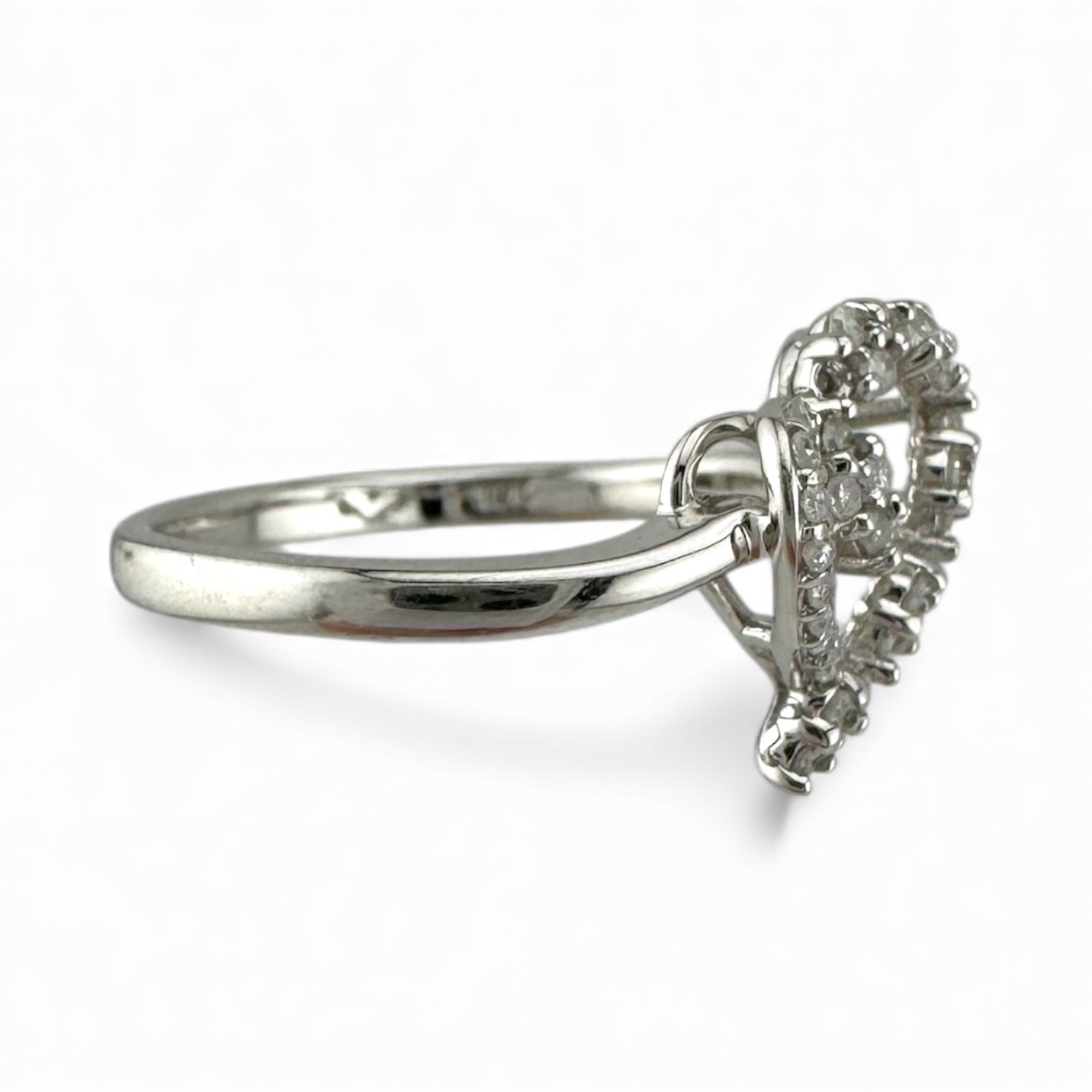 Estate 10K White Gold Diamond Heart Ring 0.27ctw Size 6.5 2.36g