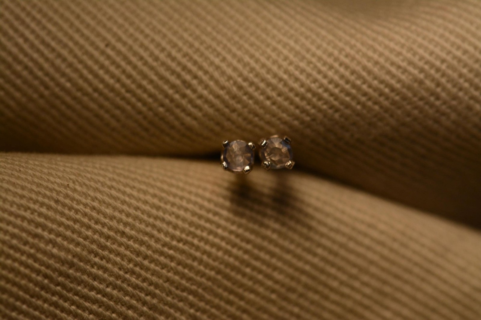 Tiny 0.11ct Alexandrite Stud Earrings Genuine Earth Mined Gems Natural AE7