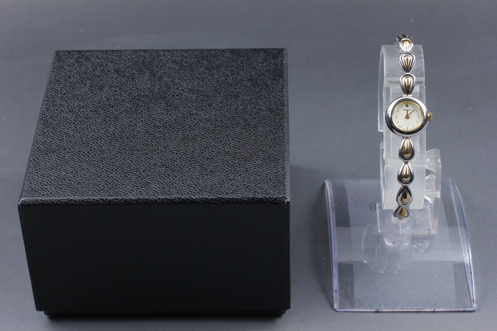 Vtg 1990 N MINT Seiko Tisse 1E20-0540 Quartz Two-Tone Womens Watch From JAPAN