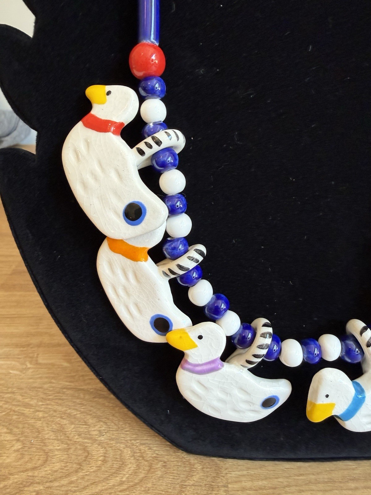 Vintage Ruby Z Bean Finneran Ceramic Duck Necklace Parrot Pearls Flying Colors