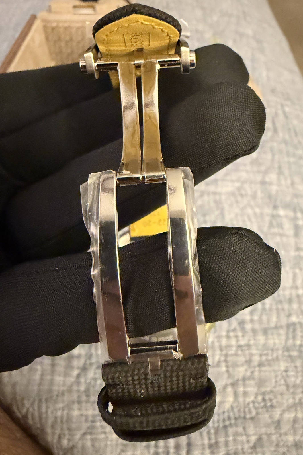 Breitling Avenger Automatic GMT 44 A32320101B1X1
