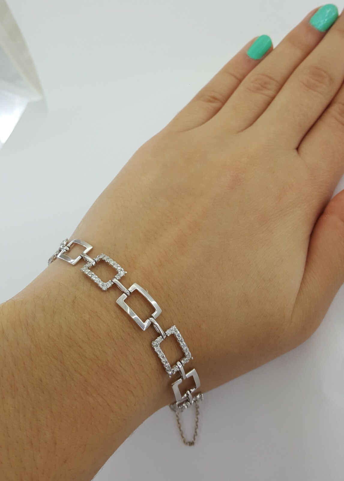 Round Cut Diamond Square Box Tennis Bracelet 8.8 Grams 7″ 1.62 ct 14K White Gold