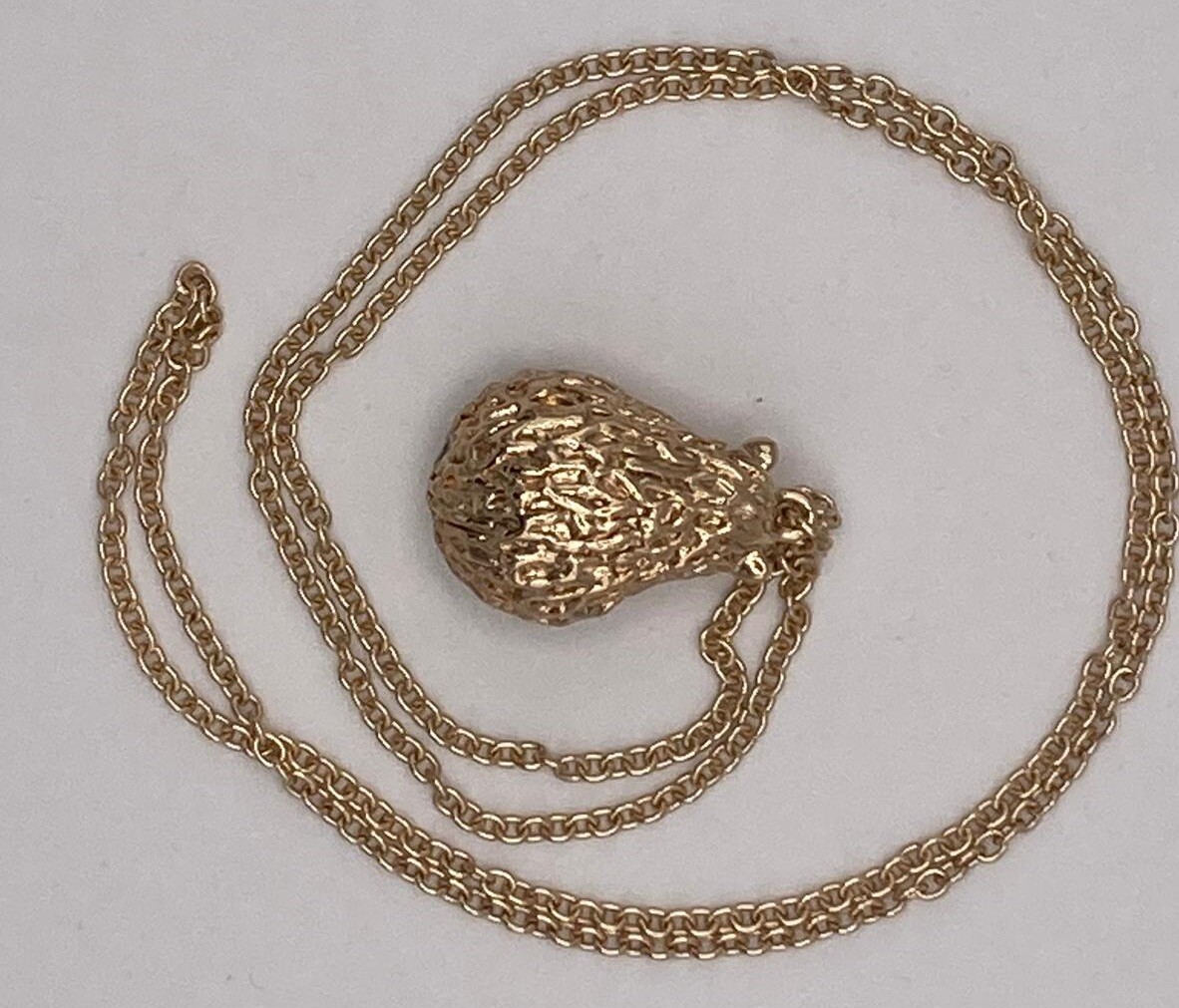 Hedgehog Willow Avon 80cm Long Necklace New In Box
