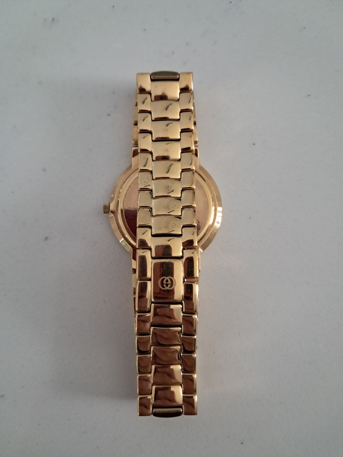 Vintage Gucci 3300.2.M Swiss Made Quartz Mens Gold Bracelet Watch Black Dial