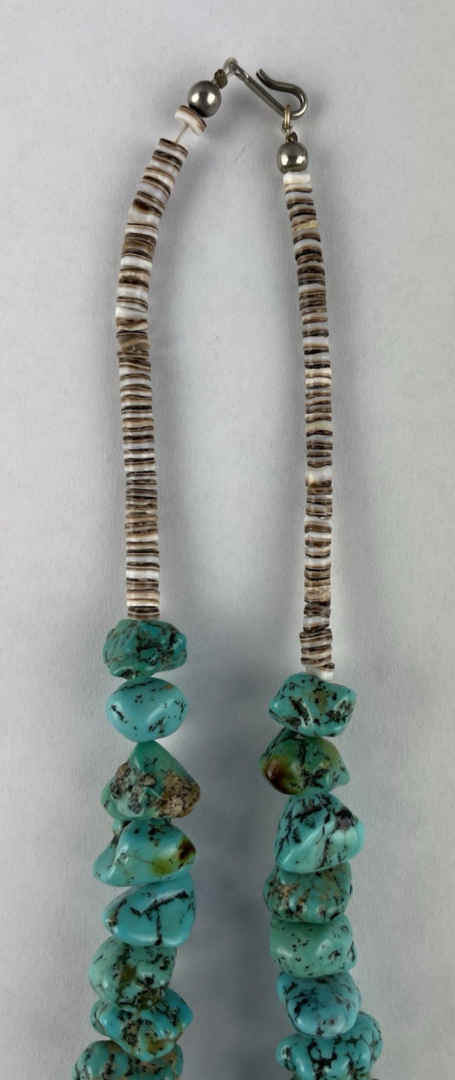 Vintage Chunky Southwest Turquoise & Shell Necklace 27, 1/2″ 61 Pieces Turquoise