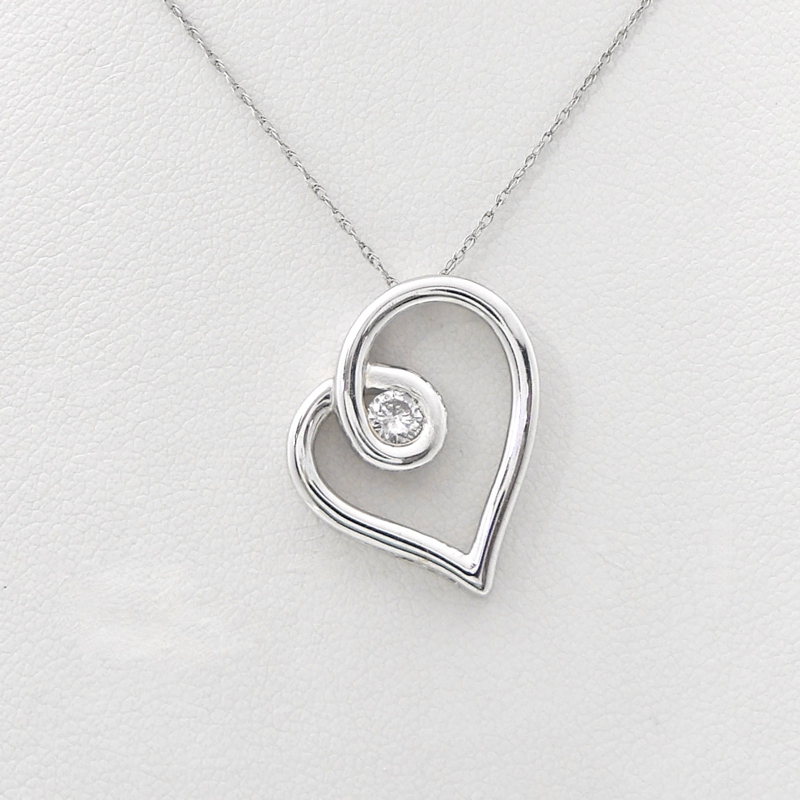 Solid 10k Gold Natural Diamond Freeform Floating Open Heart Pendant Necklace 18″