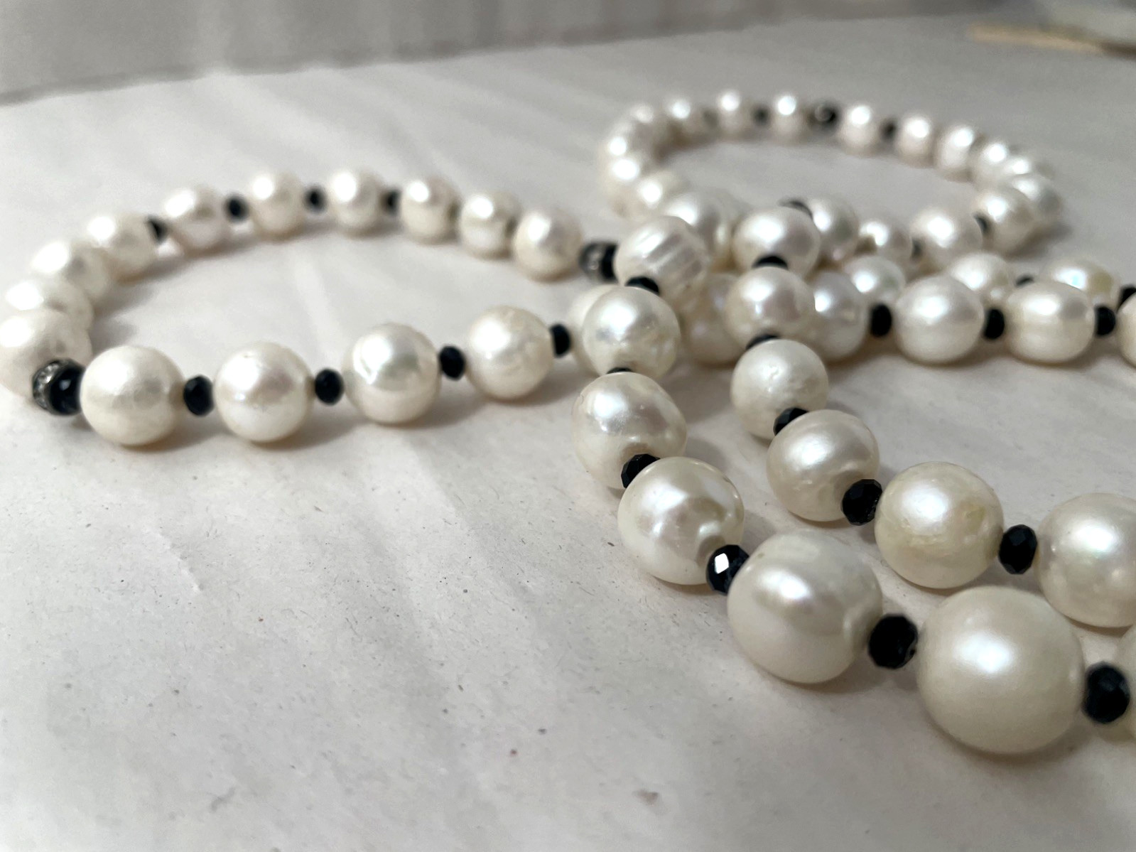 Long 36″ Freshwater Pearl Necklace Black Spacer Beads Statement Strand 132g