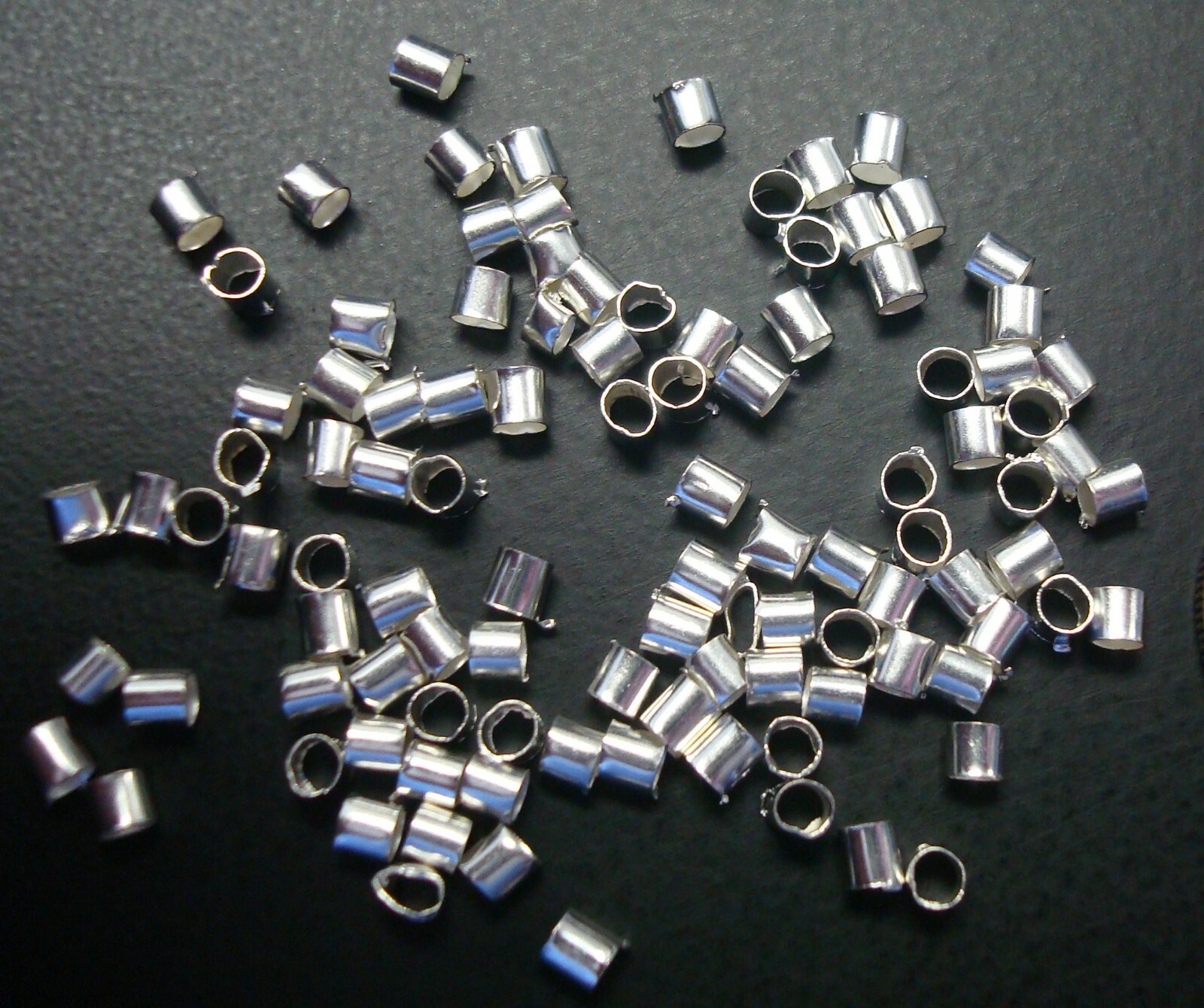 LRG 100 Crimps Ster silver plate 2.5×2.5mm tube crimp beads attach clasps fps162