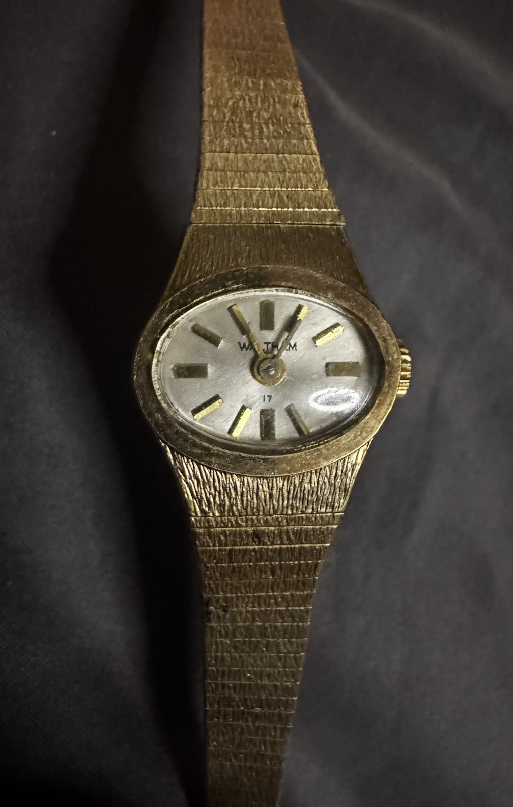 Vintage 10k RGP Waltham Ladies Gold watch elegant hidden Fold clasp rare find