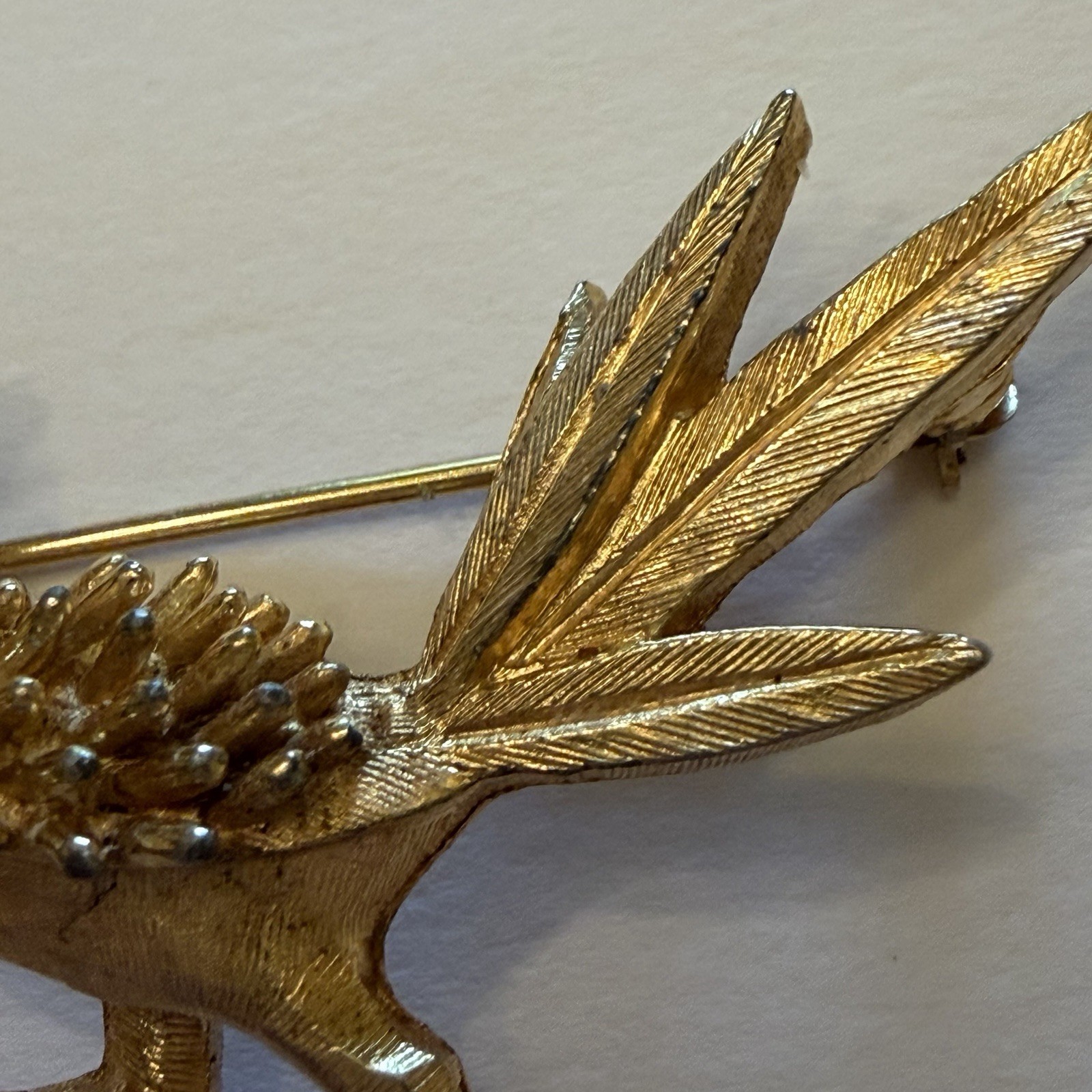 Boucher Signed Gold Tone Roadrunner Bird Brooch Pin Red Round Rhinestone Eye