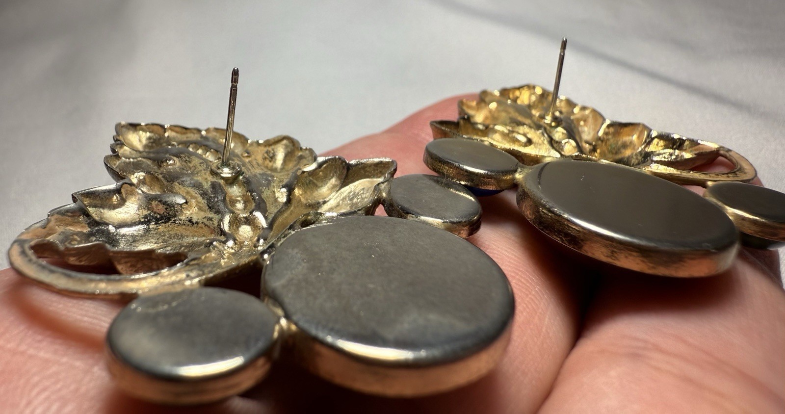 Vintage Mid-20th Century Gold-Toned Leaf & Stones Necklace & Earrings Set