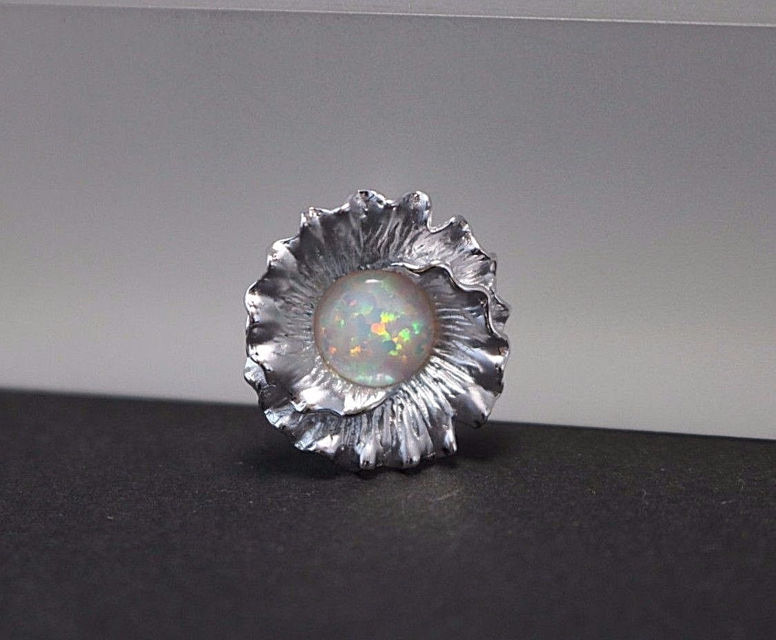Natural Opal Silver Pendant Flower 925 Sterling Silver Pendant with Stone Round White