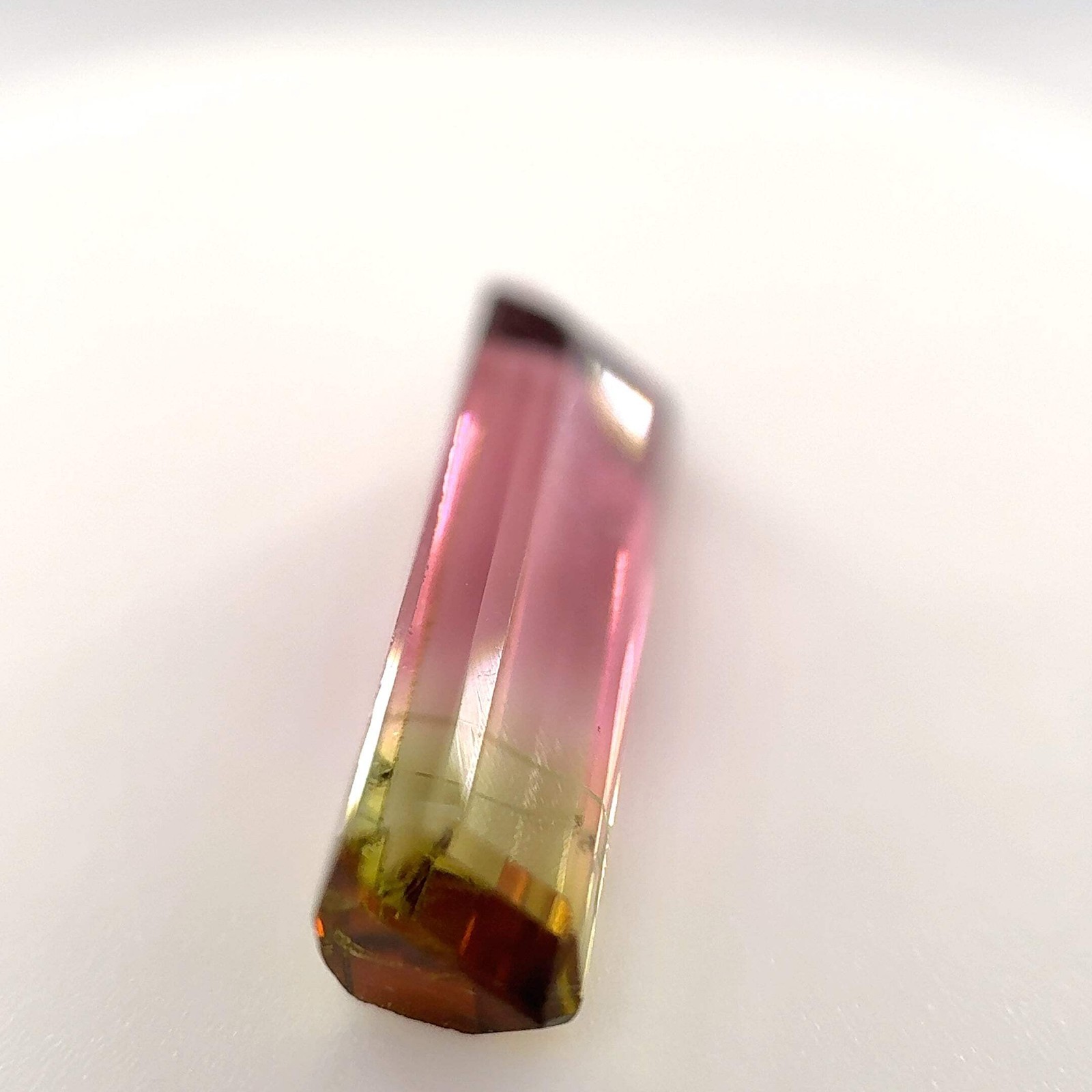 239-TMMC-130 | 3ct Multi-Color Tourm | 5.1×15.2mm | Untreated
