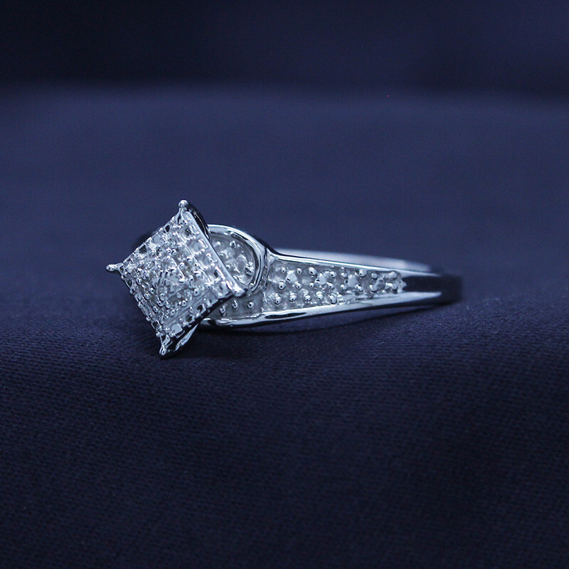 Natural Diamond Accents Wedding Engagement Ring 14K White Gold Plated Silver