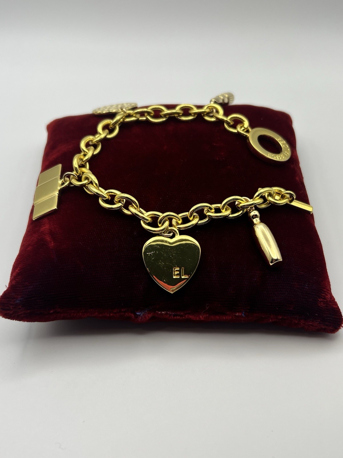 Vintage ESTEE LAUDER Runway Gold Tone Charm Bracelet Couture 7.5 ”