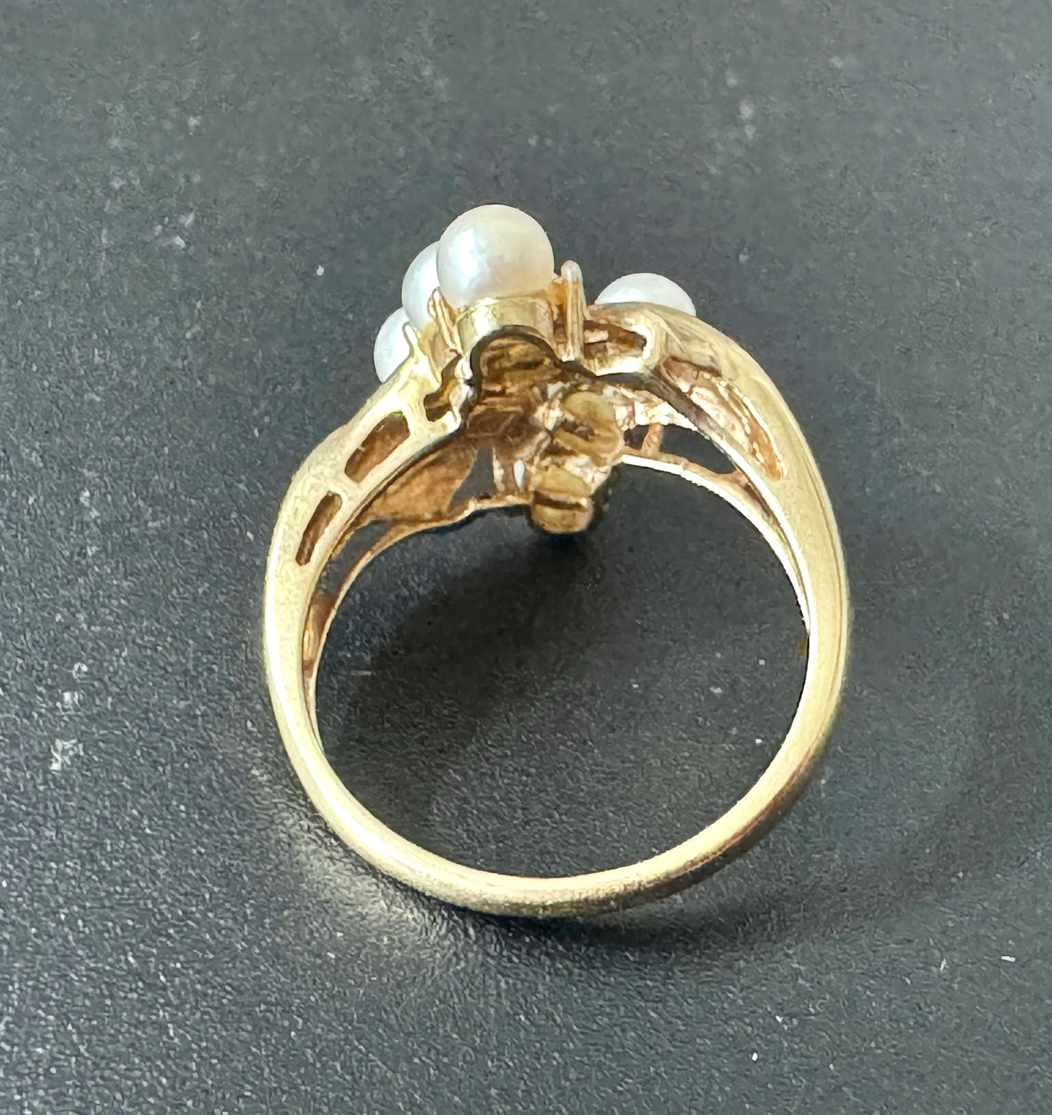 10K Yellow Gold Stamped, Hallmarked, Seed Pearls/Diamonds, 3.4 grams, Women’s Cl
