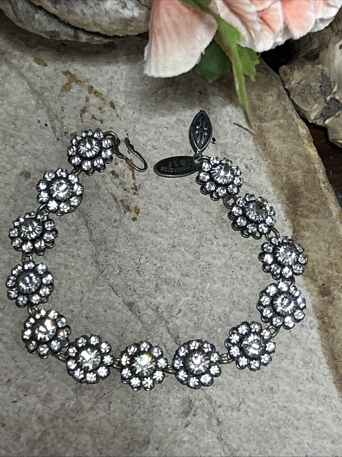 52. Vintage Liz Palacios Brass tone White Glass Crystal Flower link Bracelet 7″