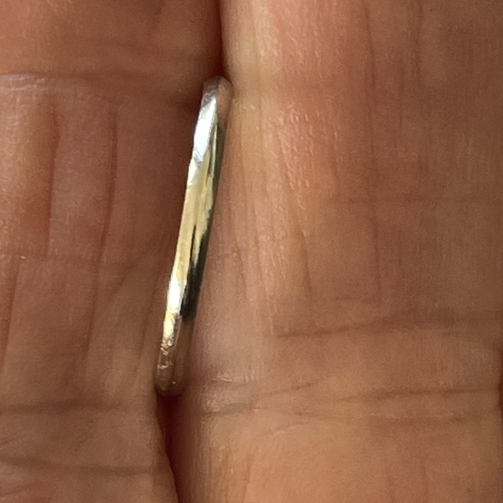 Dainty Minimalist Wedding Band 14k White Gold Plain Ring 1.4mm 1g Size 4.5