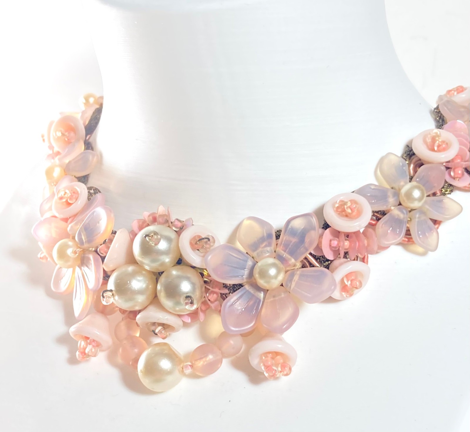 Vtg W Germany Wired Molded Glass Flower Cluster Pink Fruit Salad Necklace 15.5″