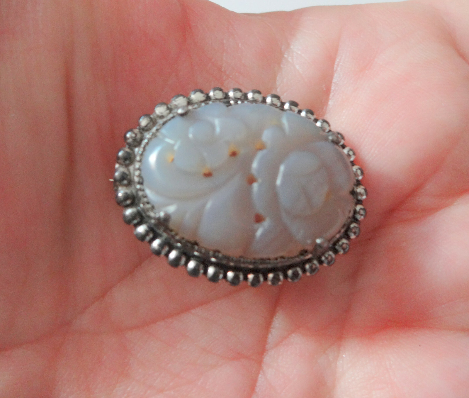 Antique Art Deco Victorian Chinese Asian Carved Translusent Stripe Agate Brooch