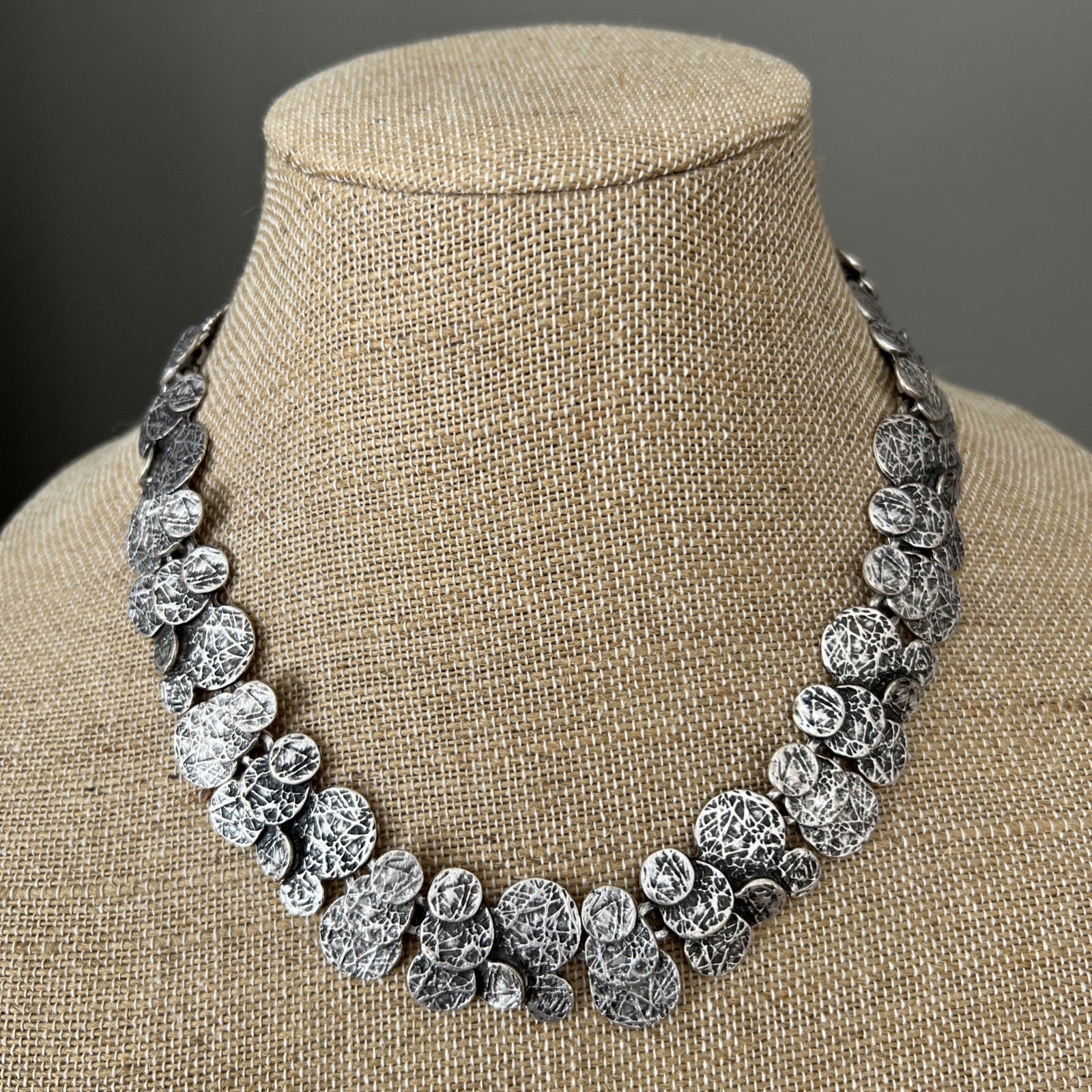 TURKISH SILVER PLATED ZINC HAND HAMMERED COIN MODERNIST ABSTRACT NECKLACE 22″