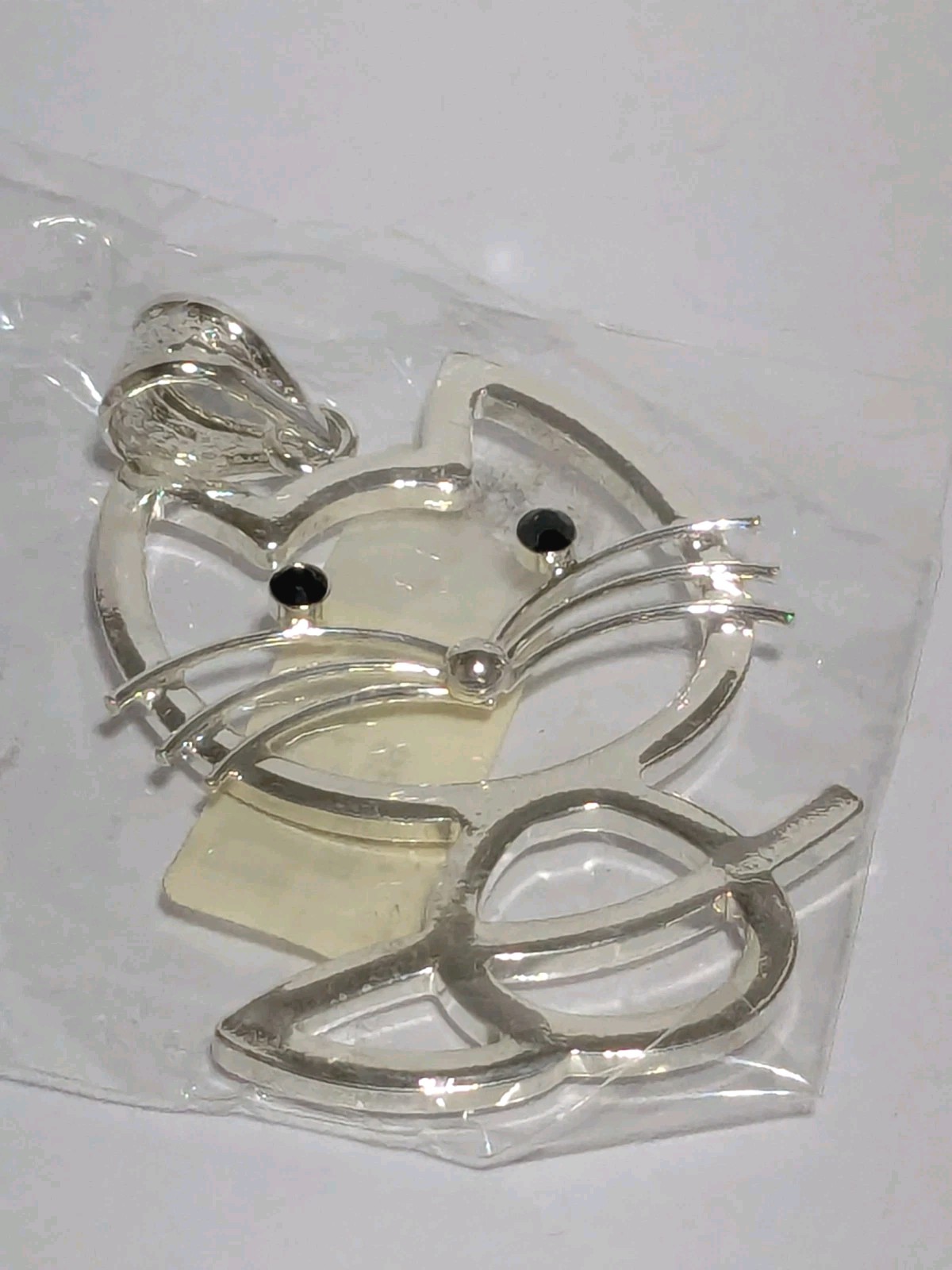 NWT Best Silver Tone Outline Cat Pendant With Black Faceted Acrylic Eyes. 2.25″