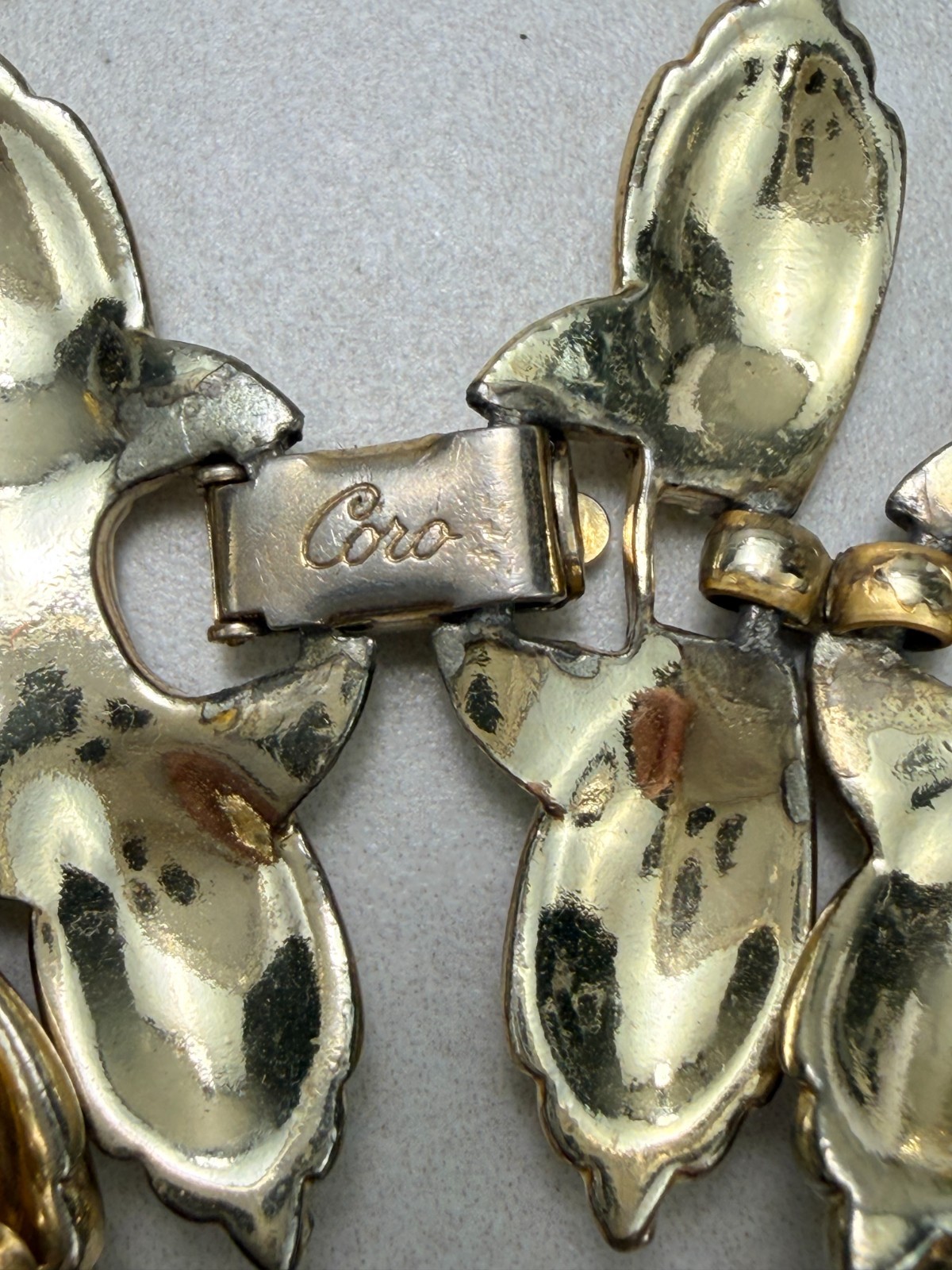 Signed CORO BRACELET Vintage Panel Link Gold Tone Fold Over Clasp Safety Chain