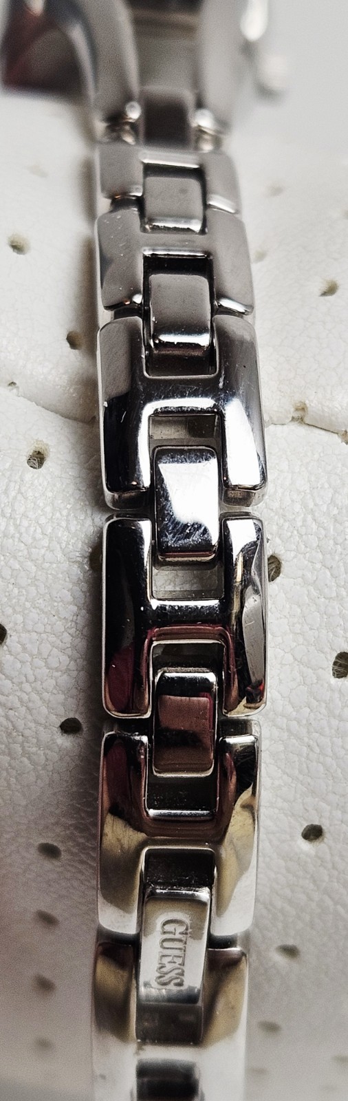 GUESS G66316L Three-Hand Quartz Analog Women’s Watch Sz. 6.5″ New Battery