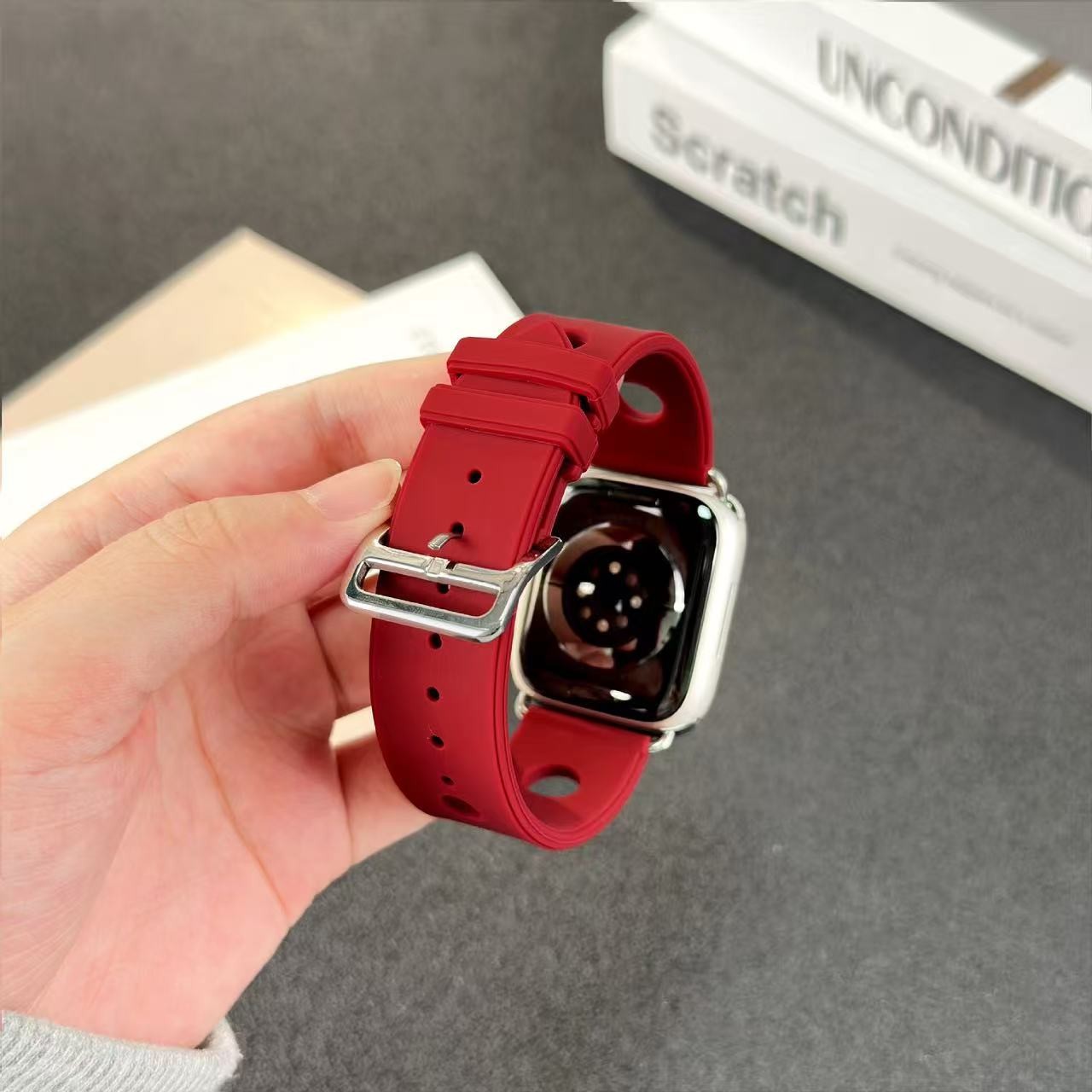 Suitable for Apple Watch – S1-11/Ultra/SE – Perforated Waterproof Silicone Strap