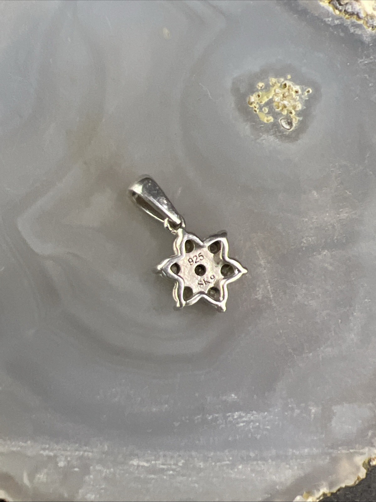SK9 Allure Gems Platinum 925 Sterling Silver Genuine Diamond Floral .6” Pendant