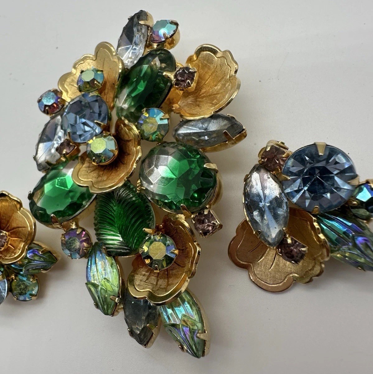 VTG D&E Juliana Brooch and Earrings Set BEAUTIFUL Retro Jewelry MCM bling