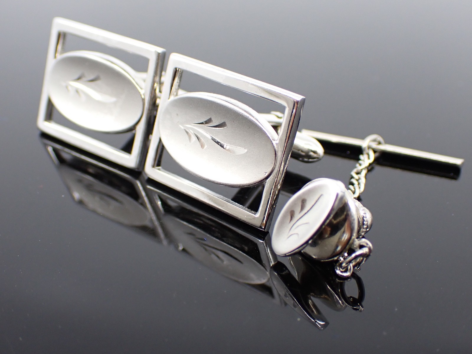 Vintage Swank Silver Tone Cufflinks Tie Tack Set Etched Oval Mid Century Modern