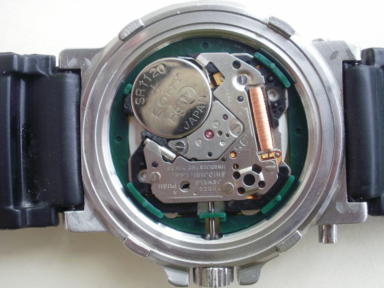 Yema Navygraf 300m. men’s ref.T9 043 6 original diver quartz vintage wrist watch