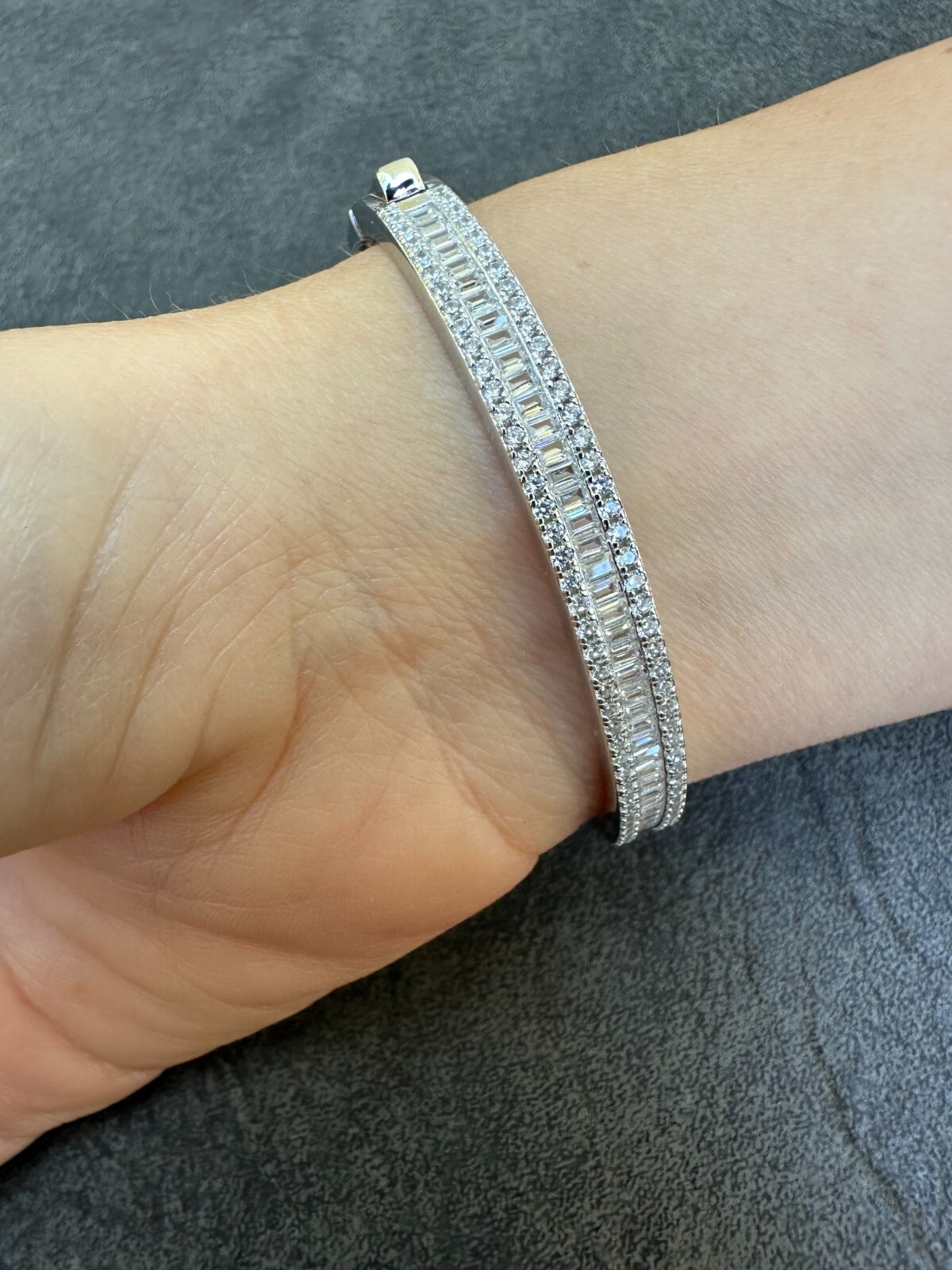 Gorgeous Solid 925 Sterling Silver Bangle Bracelet Iced Simulated Diamonds