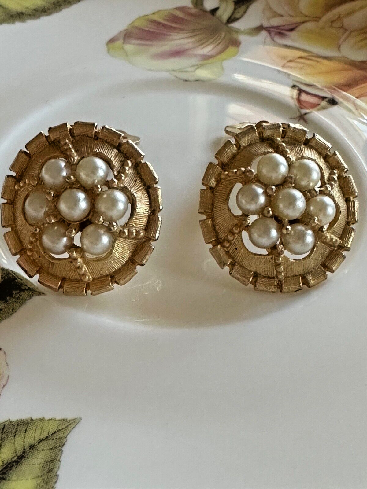 Vtg Kramer? Faux Pearl Gold Tone Clip On Earrings Cluster Stud Mid-20th Century