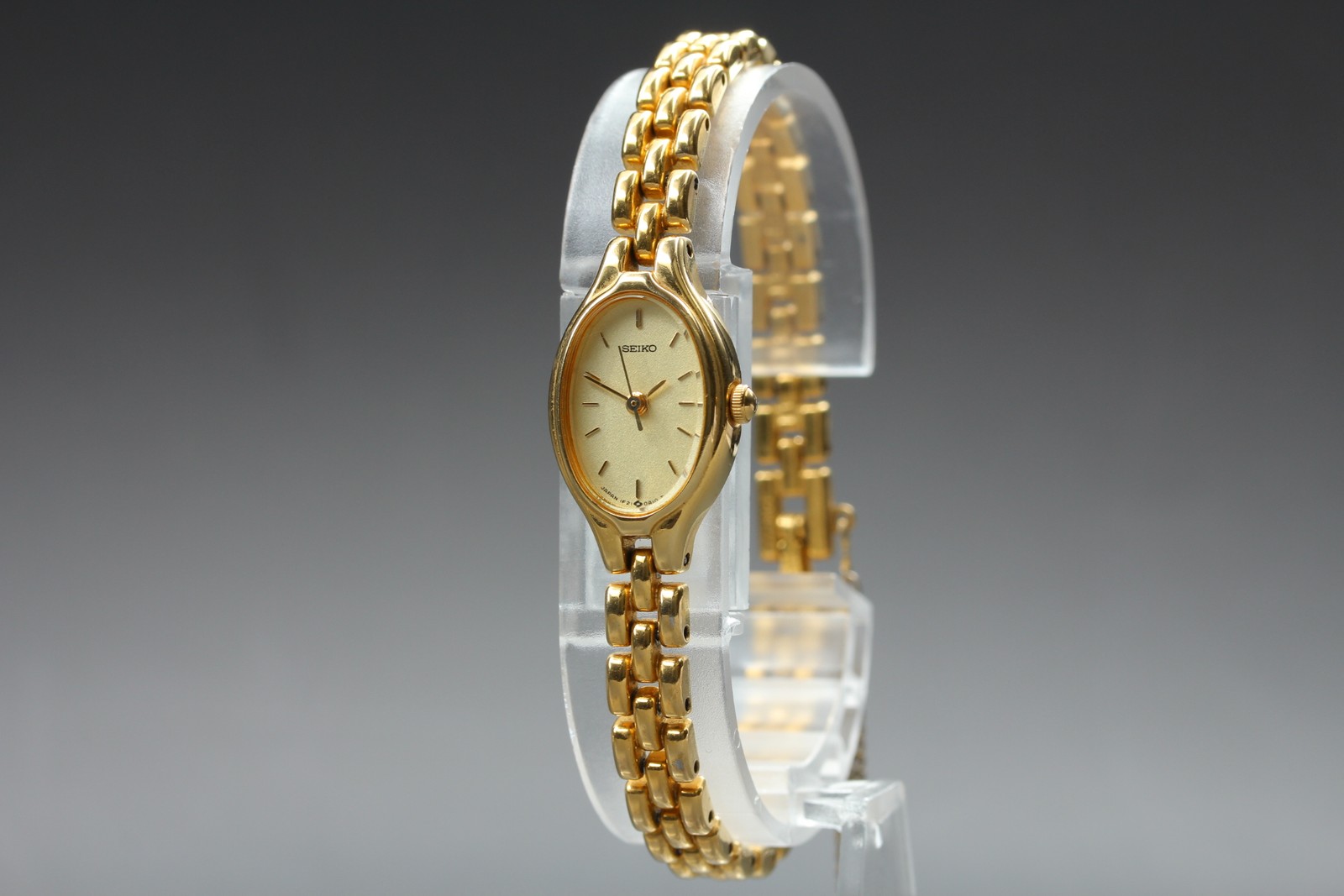[Exc+5] SEIKO Tisse 1F21-5A00 Gold Dial Oval bracelet Quartz Woman’s Watch