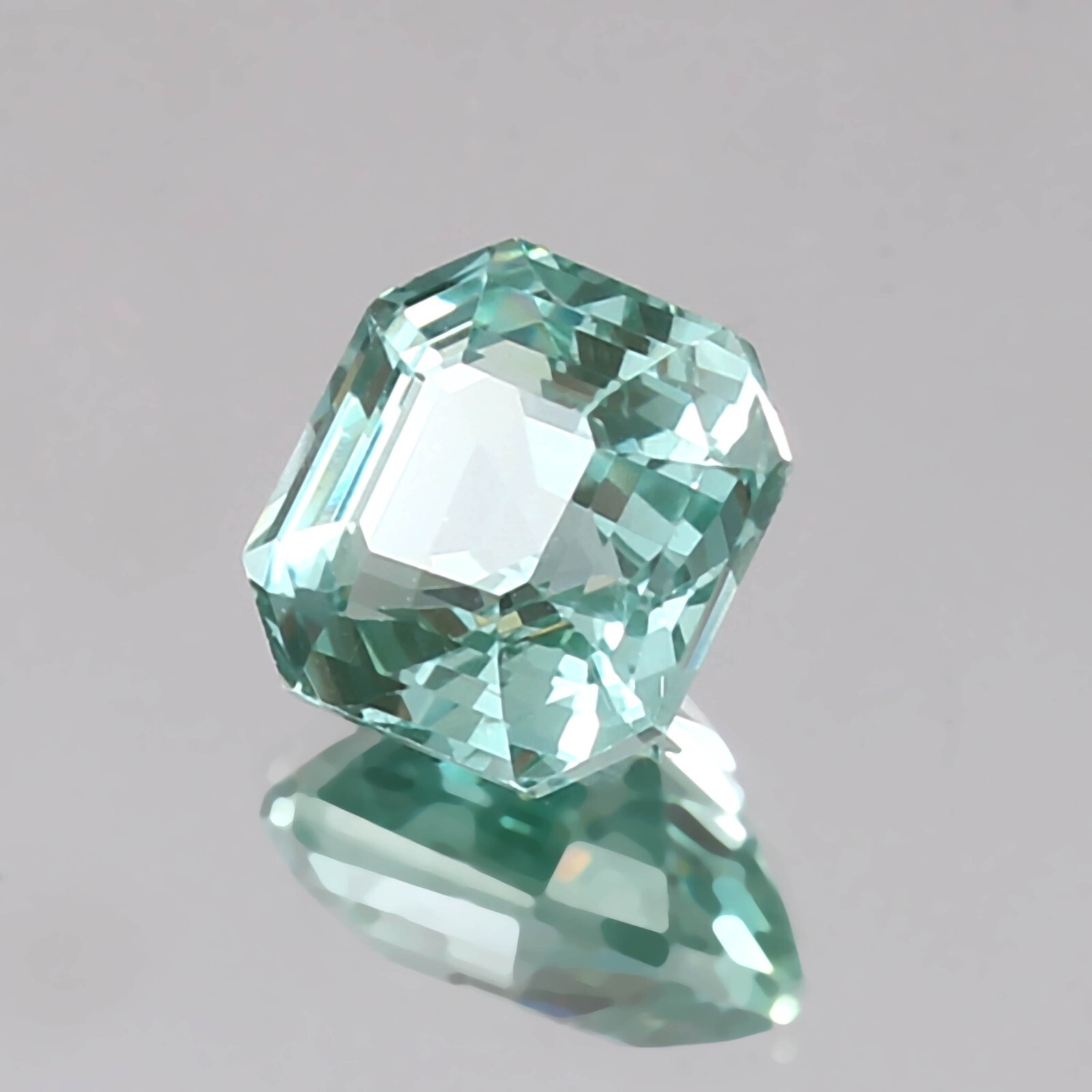 AAA Natural Flawless Ceylon Green Spinel Loose Asscher Cut Gemstone 9x9MM-4.90Ct