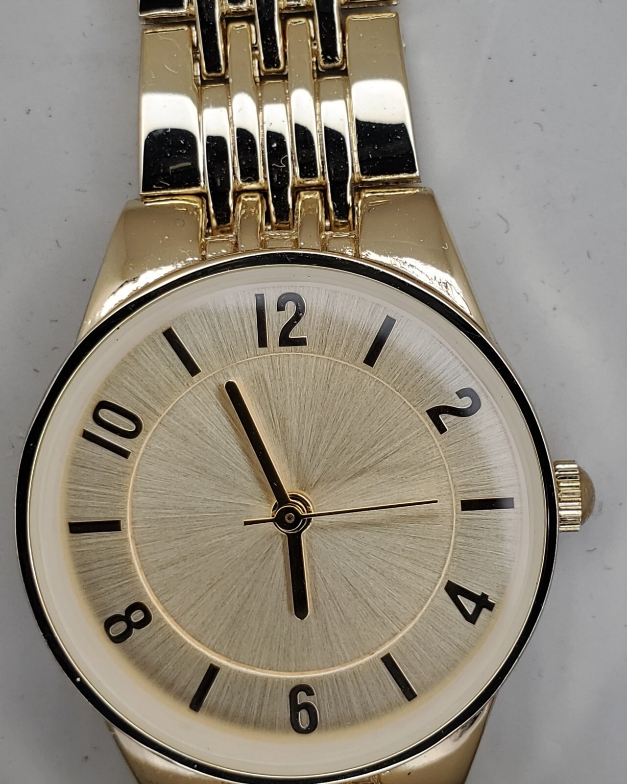 NEW Target Watch Womens Polished Gold Tone Self Adjustable Bracelet NEED BATTERY