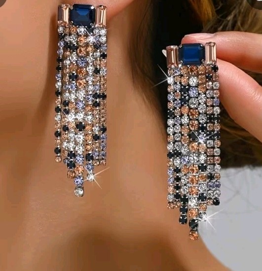Luxurious Dangle Earrings. Goldtone W/navy Stone, Colored Rinestones Tassels