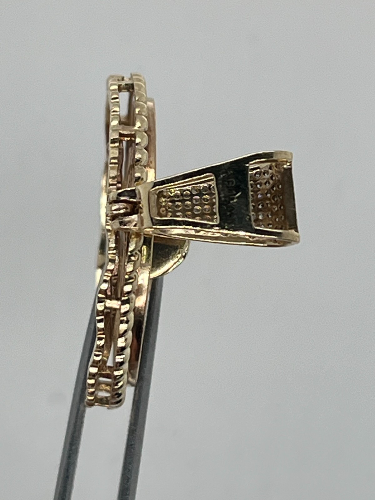 Gents 10KT Yellow Gold Round 30mm Approx 1.25ctw Diamond Pendant 9.3gr