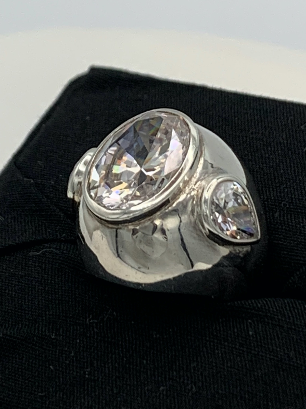 Vintage 925 Sterling Silver Modernist Contemporary Ring Oval Pear CZ MSRP $96