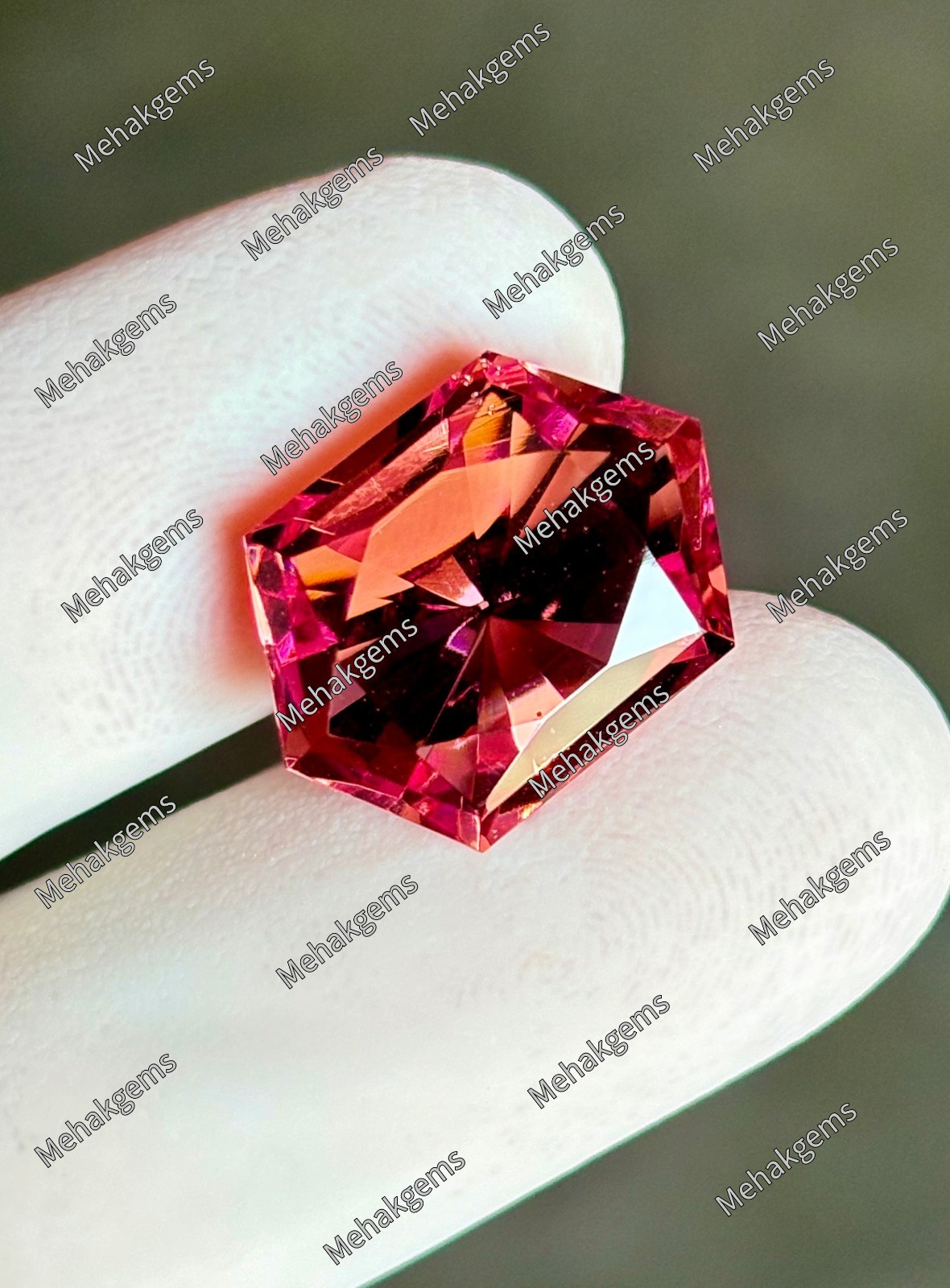16 Ct Color Changing Zultanite Gemstone, Custom Fantasy Cut Hexagon Diaspore