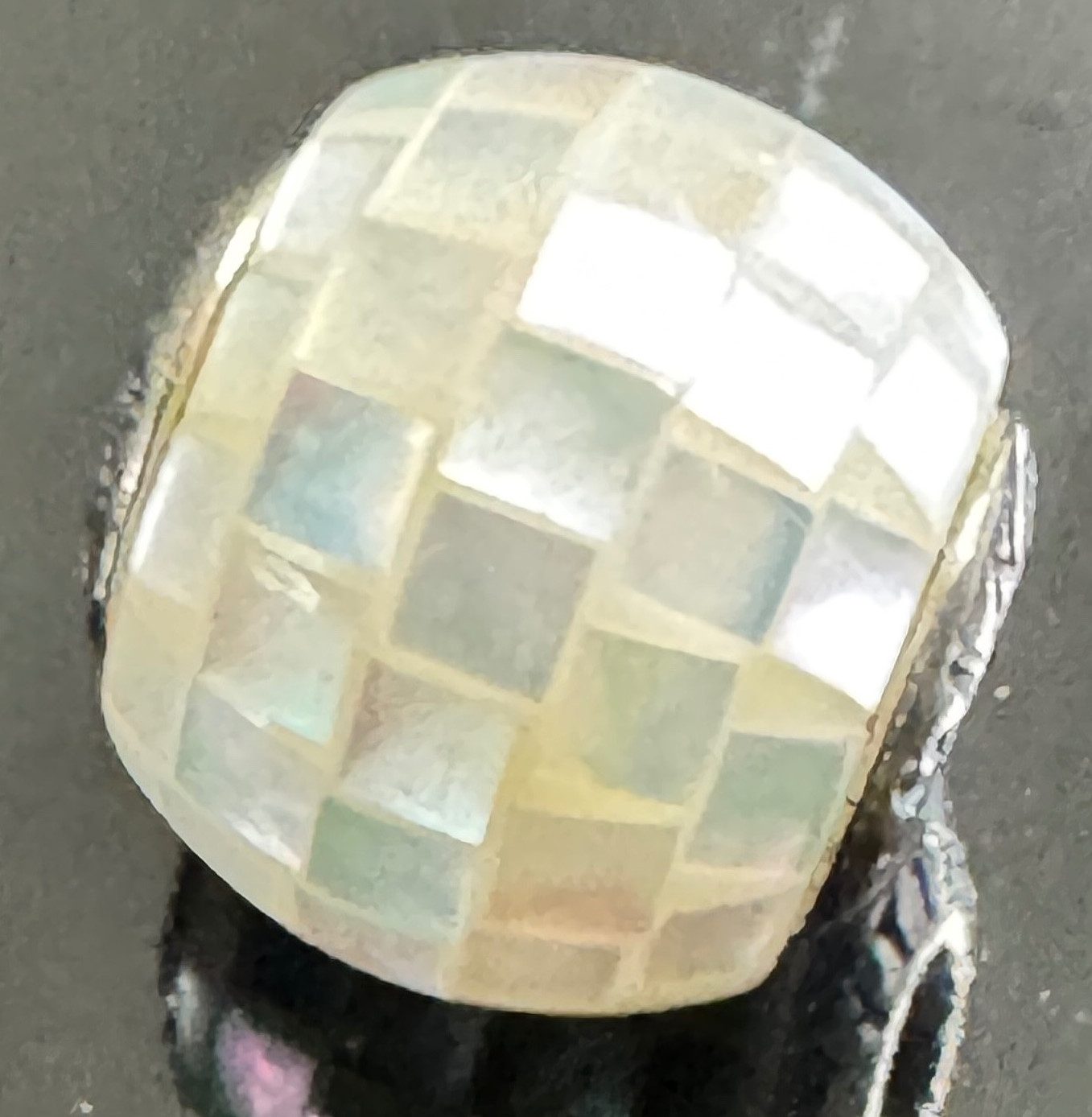 Pandora ESSENCE Collection Generosity White Mother of Pearl Mosaic 796079MMW