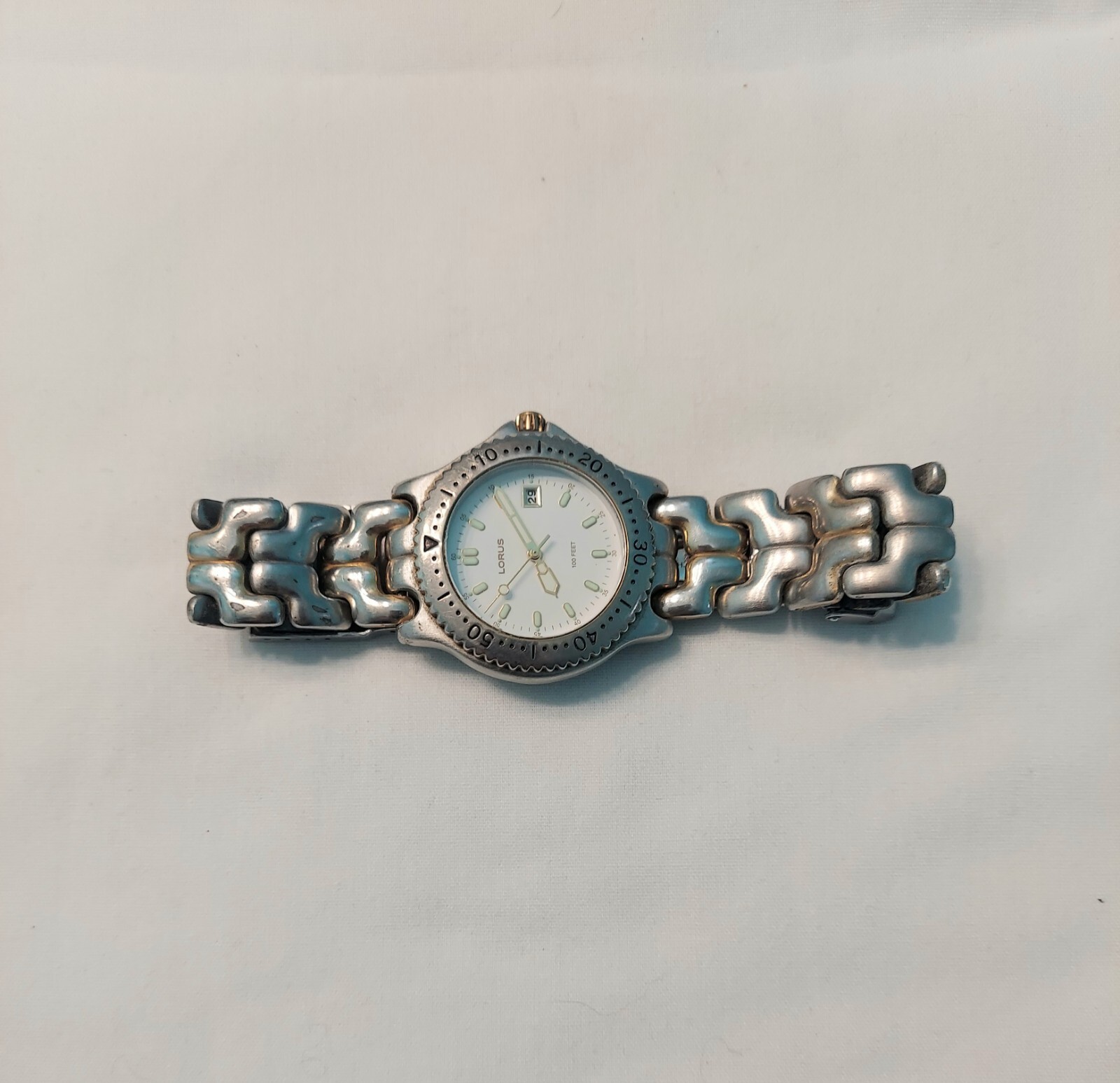 Lorus 100 Feet Water Resistant Men’s Silver Tone Watch