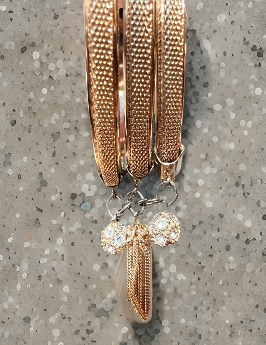 VTG Gold Tone Mesh 3 BANGLE BRACELET w/Tassel & Crystal Studded Charm STUNNING